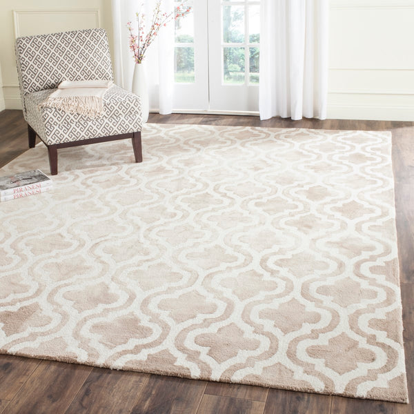 Safavieh Dip DDY537 Hand Tufted Rug
