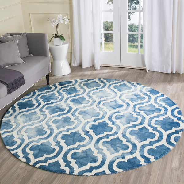 Safavieh Dip DDY537 Hand Tufted Rug