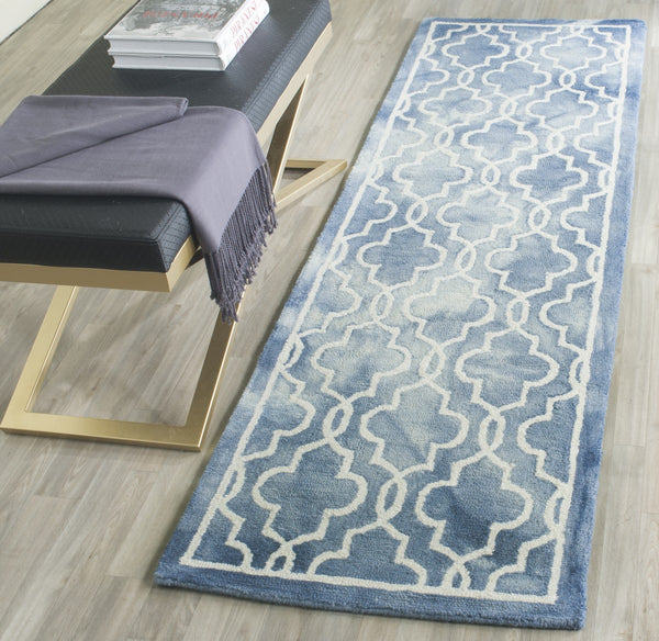 Safavieh Dip Dye 539 Hand Tufted Wool Rug DDY539K-3