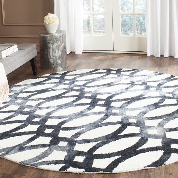 Safavieh Dip DDY675 Hand Tufted Rug