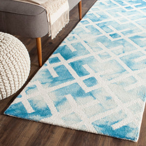 Safavieh Dip DDY677 Hand Tufted Rug