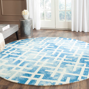 Safavieh Dip DDY677 Hand Tufted Rug