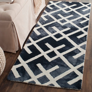 Safavieh Dip DDY677 Hand Tufted Rug