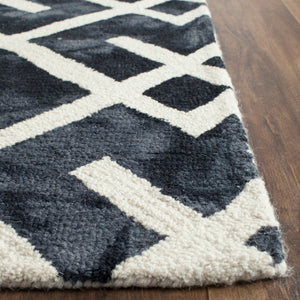 Safavieh Dip DDY677 Hand Tufted Rug