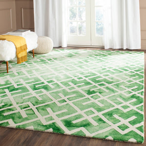 Safavieh Dip DDY677 Hand Tufted Rug