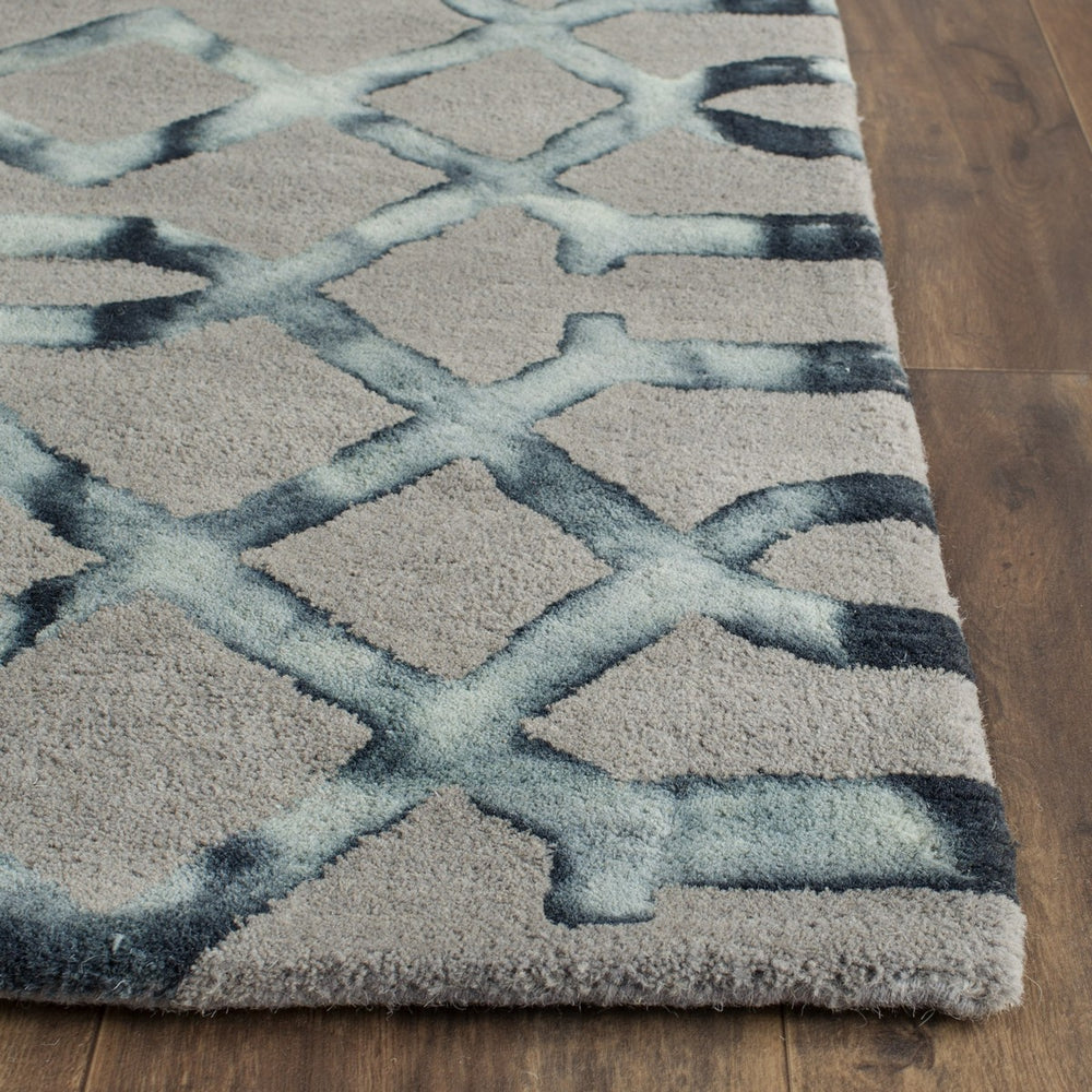 Safavieh Dip Dye 712 Hand Tufted Wool Rug DDY712B-3