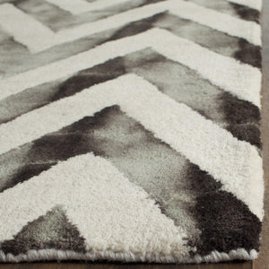 Safavieh Dip Dye 715 Hand Tufted Wool Rug DDY715D-3