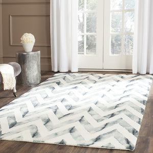 Safavieh Dip Dye 715 Hand Tufted Wool Rug DDY715J-3