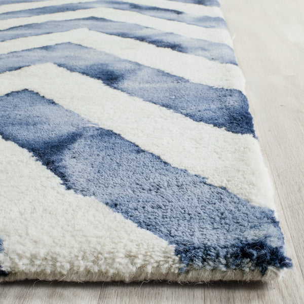 Safavieh Dip Dye 715 Hand Tufted Wool Rug DDY715P-3