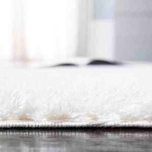 Decora Shaggy 100 Decora Shaggy 101 Shag & Flokati Power Loomed 100% Polyester Rug Ivory