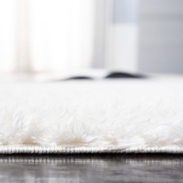 Decora Shaggy 100 Decora Shaggy 101 Shag & Flokati Power Loomed 100% Polyester Rug Ivory