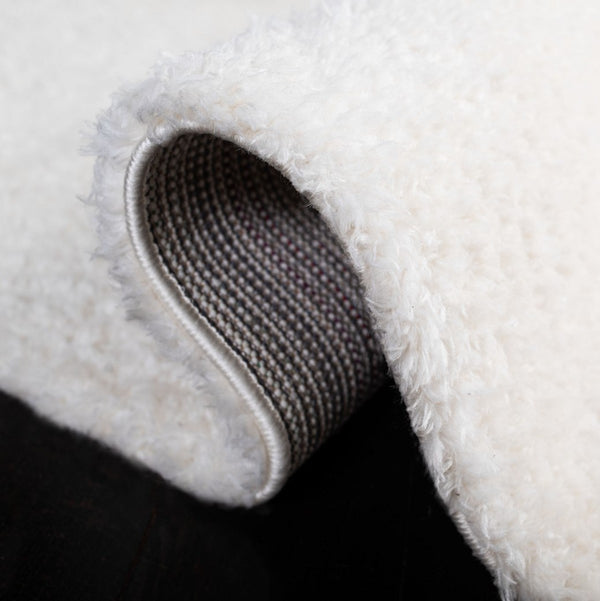 Decora Shaggy 100 Decora Shaggy 101 Shag & Flokati Power Loomed 100% Polyester Rug Ivory