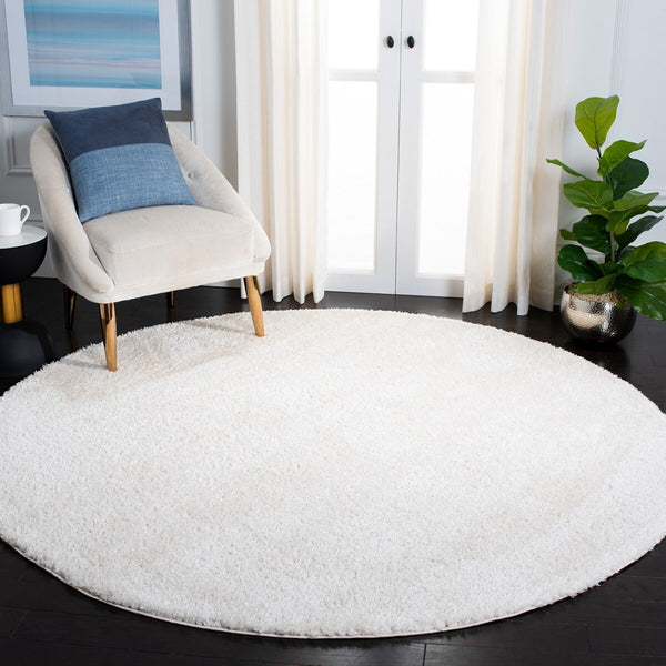 Decora Shaggy 100 Decora Shaggy 101 Shag & Flokati Power Loomed 100% Polyester Rug Ivory