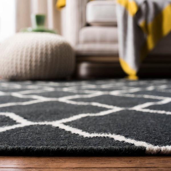 Safavieh Dhurries 204 Hand Woven Flat Weave Wool Rug DHU204A-3