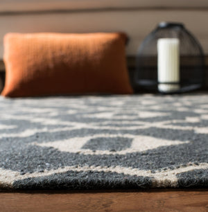 Safavieh Dhurries 205 Hand Woven Flat Weave Wool Rug DHU205C-3