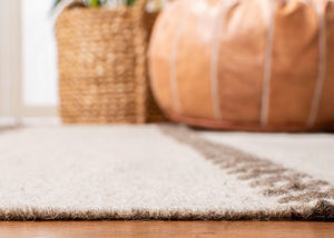 Safavieh Dhurries 351 Hand Woven Flat Weave Wool Rug DHU351A-3