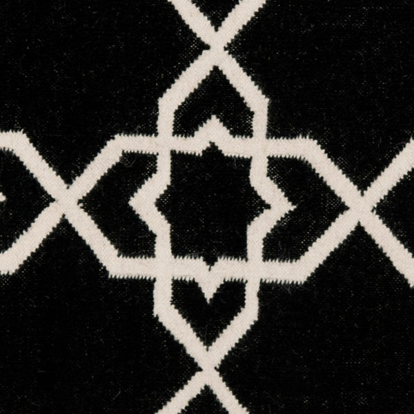 Safavieh Dhurries DHU548 Hand Woven Flat Weave Rug