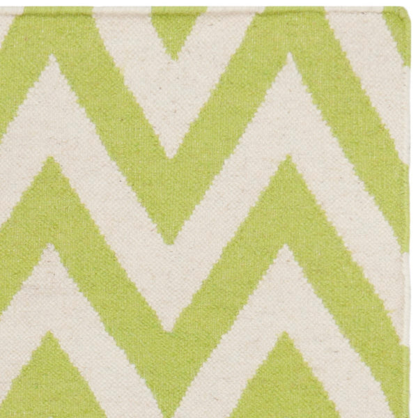 Safavieh Dhurries DHU557 Hand Woven Flat Weave Rug