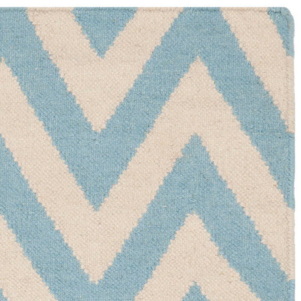 Safavieh Dhurries DHU557 Hand Woven Flat Weave Rug