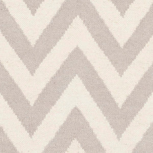 Safavieh Dhurries DHU557 Hand Woven Flat Weave Rug