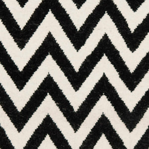 Safavieh Dhurries DHU557 Hand Woven Flat Weave Rug