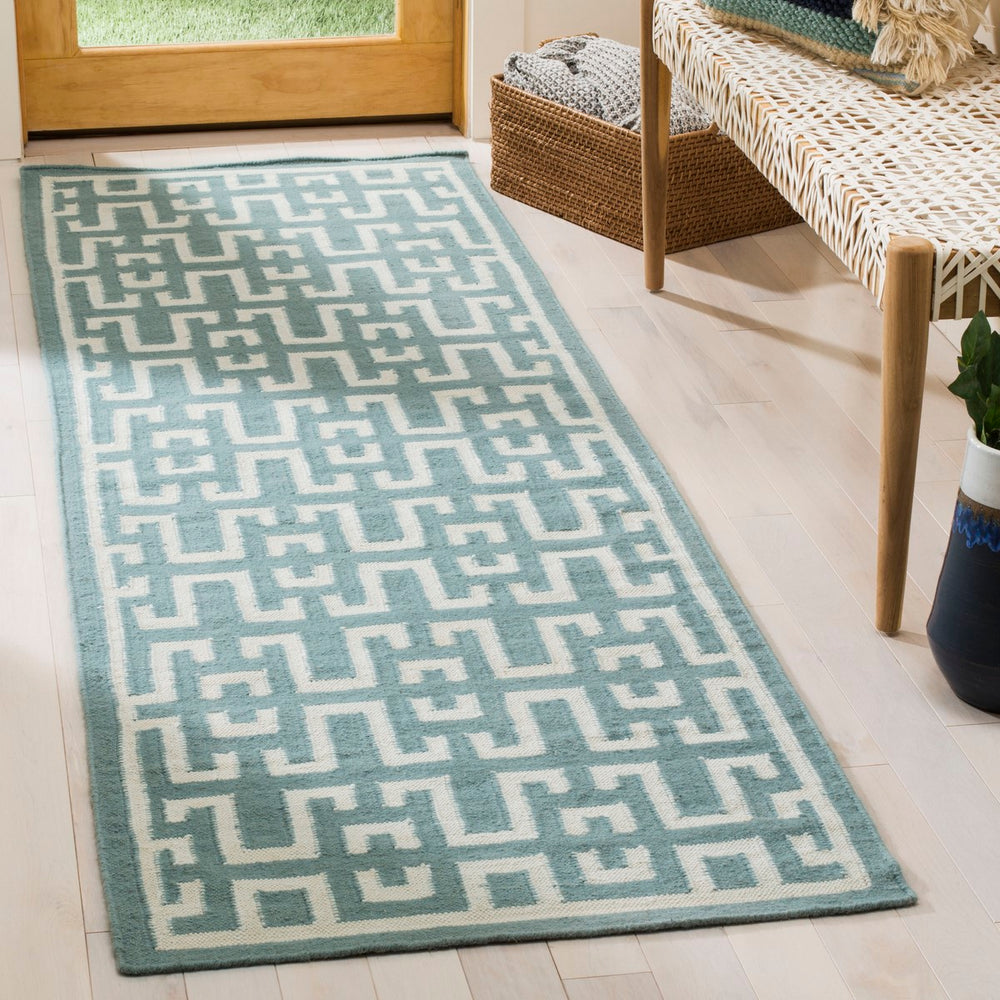 Safavieh Dhurries DHU621 Hand Woven Flat Weave Rug