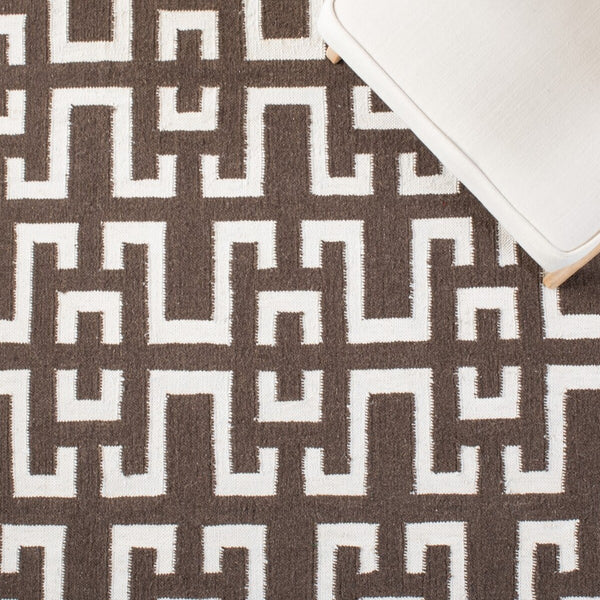 Safavieh Dhurries 621 Flat Weave 50% Banana Silk/30% Wool/20% Cotton Rug DHU621C-3