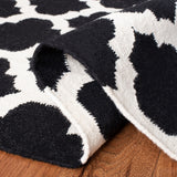 Safavieh Dhurries 623 Hand Woven Flat Weave 80% Wool/20% Cotton Rug DHU623A-3