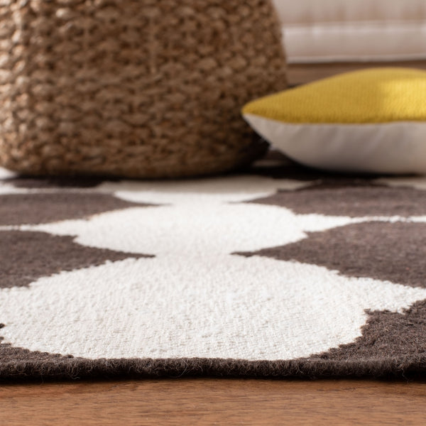 Safavieh Dhurries 624 Hand Woven Flat Weave 50% Banana Silk/30% Wool/20% Cotton Rug DHU624C-3