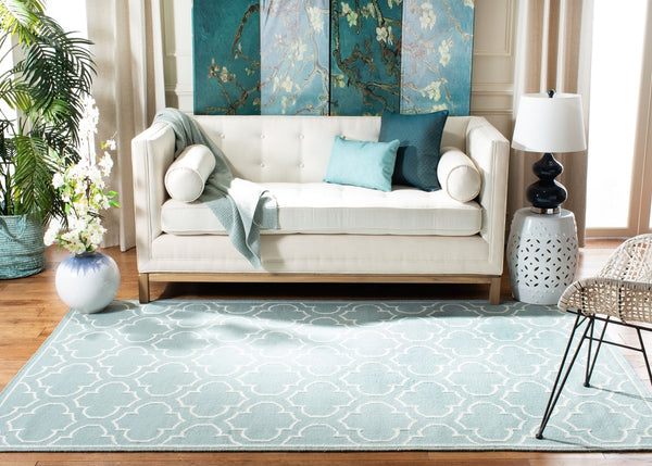 Safavieh Dhurries 625 Hand Woven Flat Weave 50% Banana Silk/30% Wool/20% Cotton Rug DHU625A-3