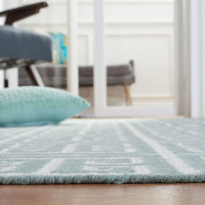 Safavieh Dhurries 626 Hand Woven Flat Weave 50% Banana Silk/30% Wool/20% Cotton Rug DHU626A-3