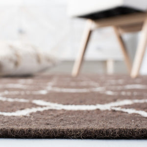 Safavieh Dhurries 627 Hand Woven Flat Weave 50% Banana Silk/30% Wool/20% Cotton Rug DHU627C-3