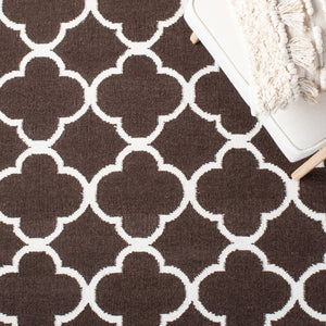 Safavieh Dhurries 627 Hand Woven Flat Weave 50% Banana Silk/30% Wool/20% Cotton Rug DHU627C-3