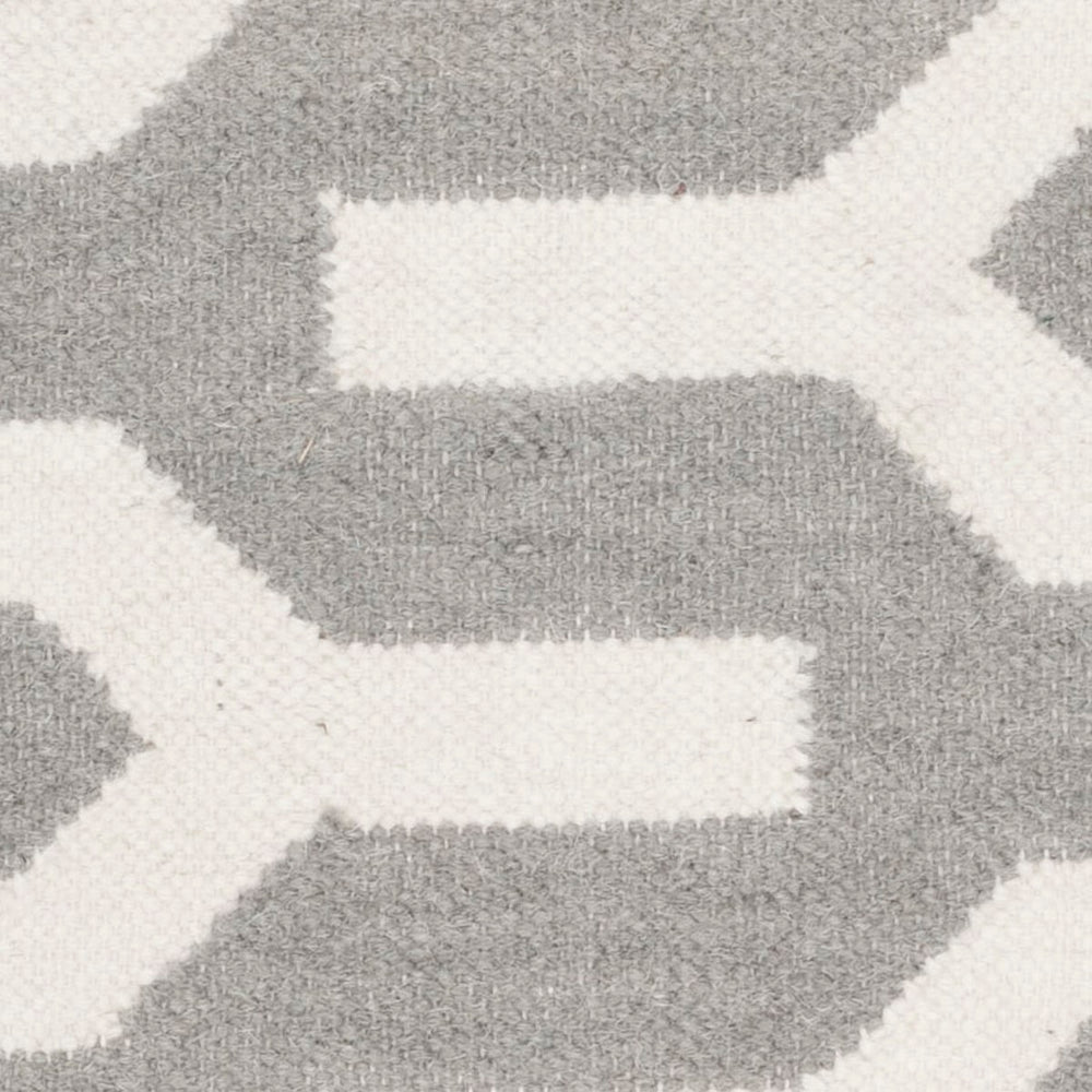 Safavieh Dhurries DHU630 Hand Woven Flat Weave Rug