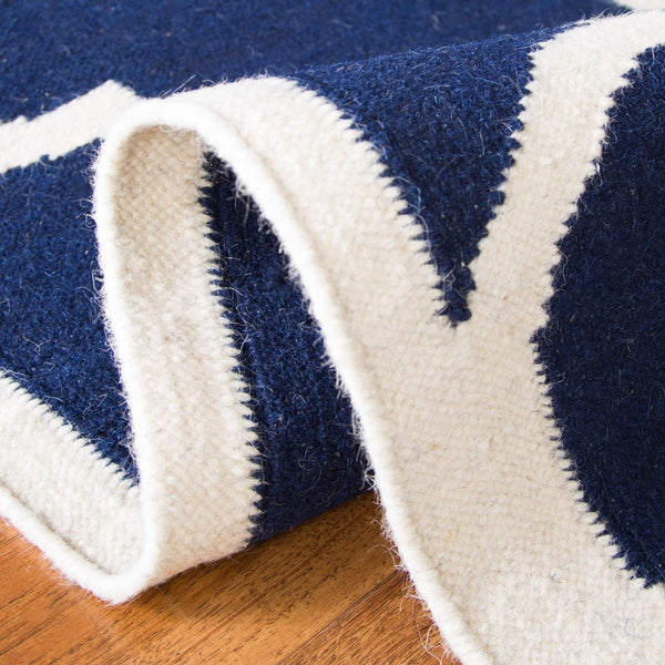 Safavieh Dhurries 633 Hand Woven Flat Weave 80% Wool/20% Cotton Rug DHU633D-3