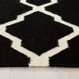 Safavieh Dhurries DHU634 Hand Woven Flat Weave Rug