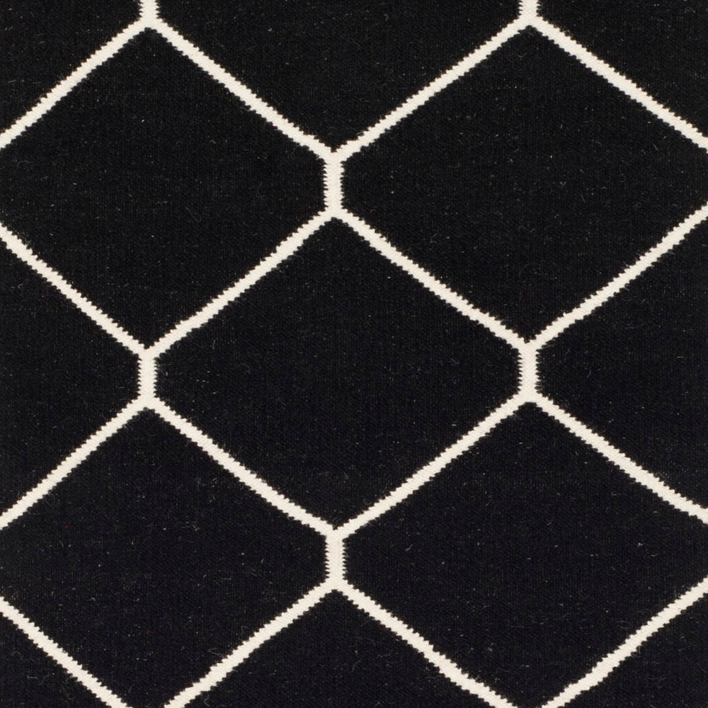 Safavieh Dhurries DHU635 Hand Woven Flat Weave Rug