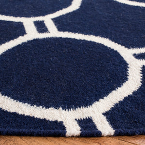 Safavieh Dhurries 636 Hand Woven Flat Weave 80% Wool/20% Cotton Rug DHU636D-3