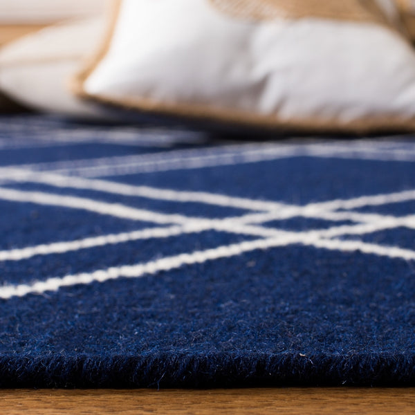 Safavieh Dhurries 638 Hand Woven Flat Weave 80% Wool/20% Cotton Rug DHU638D-3