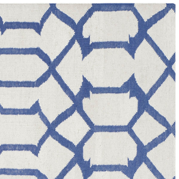 Safavieh Dhurries DHU753 Hand Woven Flat Weave Rug