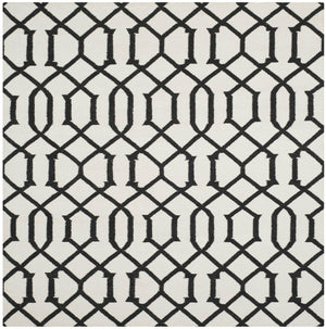 Safavieh Dhurries DHU753 Hand Woven Flat Weave Rug