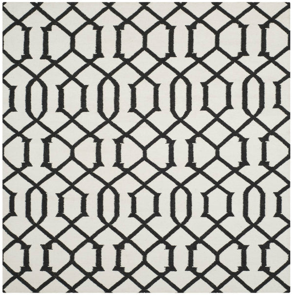 Safavieh Dhurries DHU753 Hand Woven Flat Weave Rug