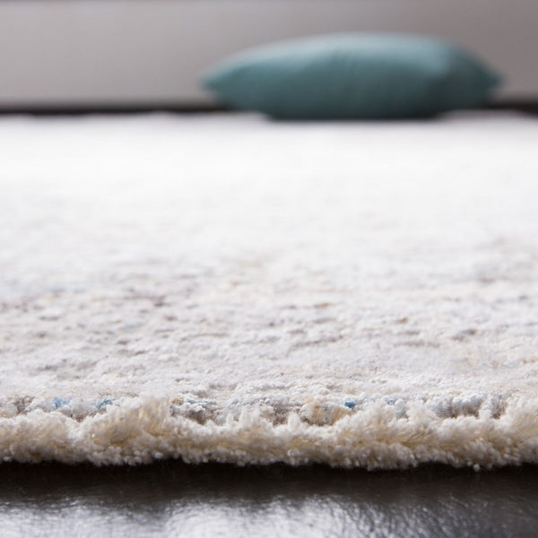 Safavieh Dream 422 Power Loomed 60% Viscose/40% Polyester Contemporary Rug DRM422F-6