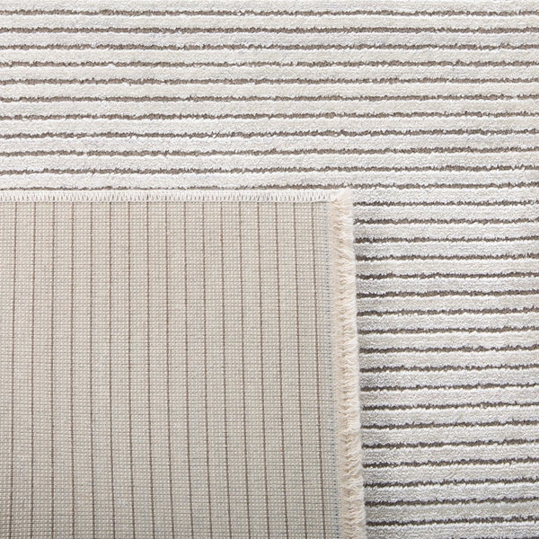 Safavieh Dream 500 Power Loomed 60% Viscose/40% Polyester Rug DRM500B-6