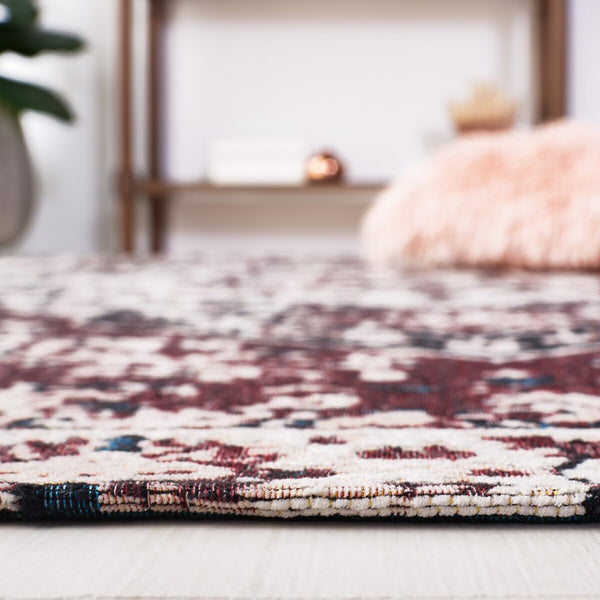 Safavieh Easy Care 106 Power Loomed 60% Polyester/40% Cotton Traditional Rug ECR106Q-25