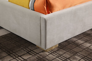 VIG Furniture Modrest Eldora - Glam Beige Velvet and Brushed Brass Bed VGVCBD1900-19