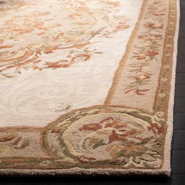 Safavieh Em414 Hand Tufted Wool Rug EM414C-24