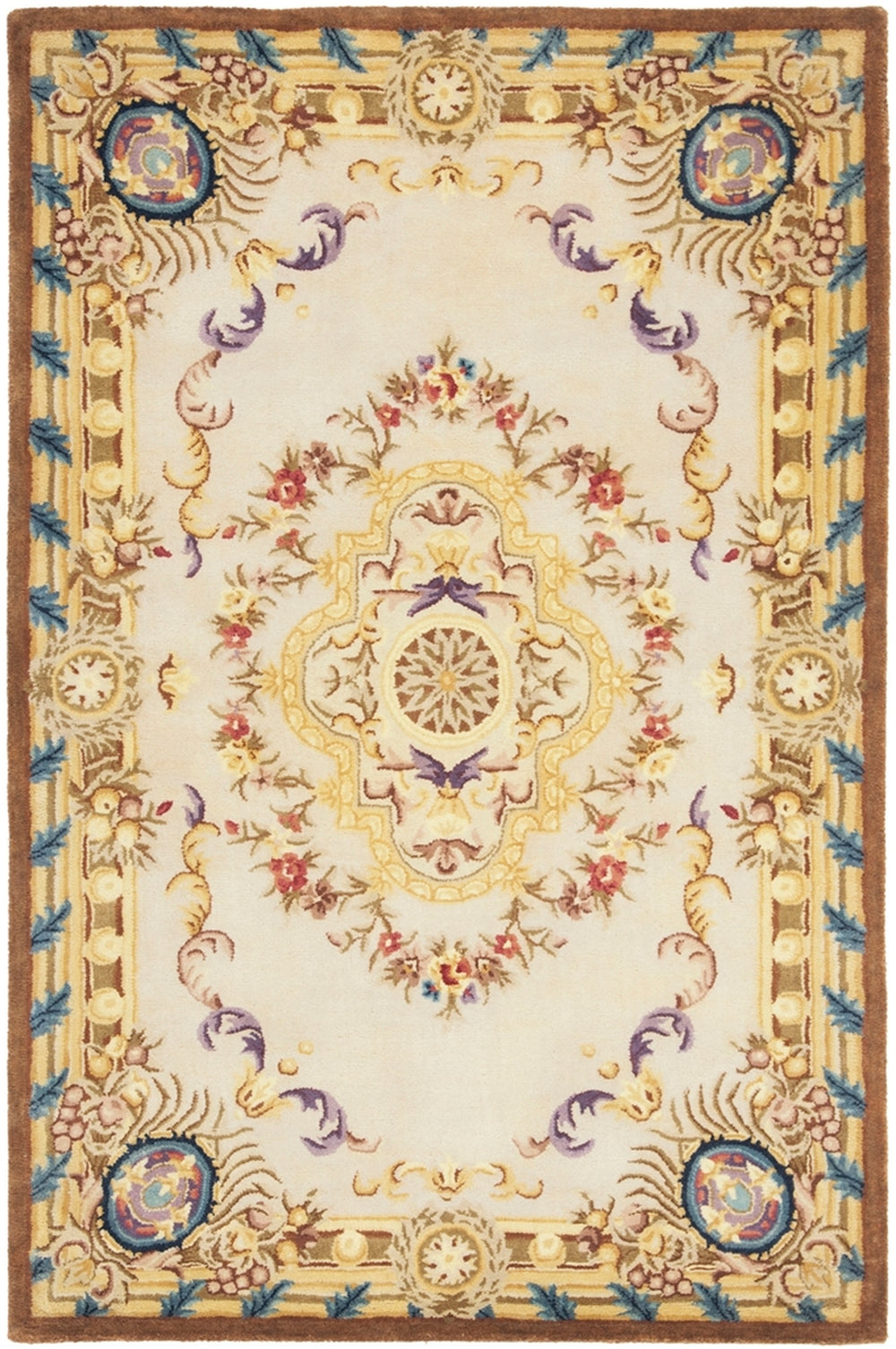 Safavieh EM821 Hand Tufted Rug