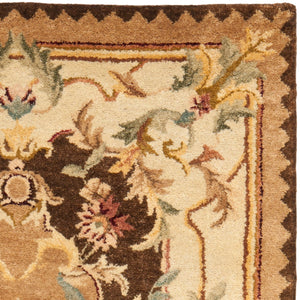 Safavieh Empire EM823 Hand Tufted Rug