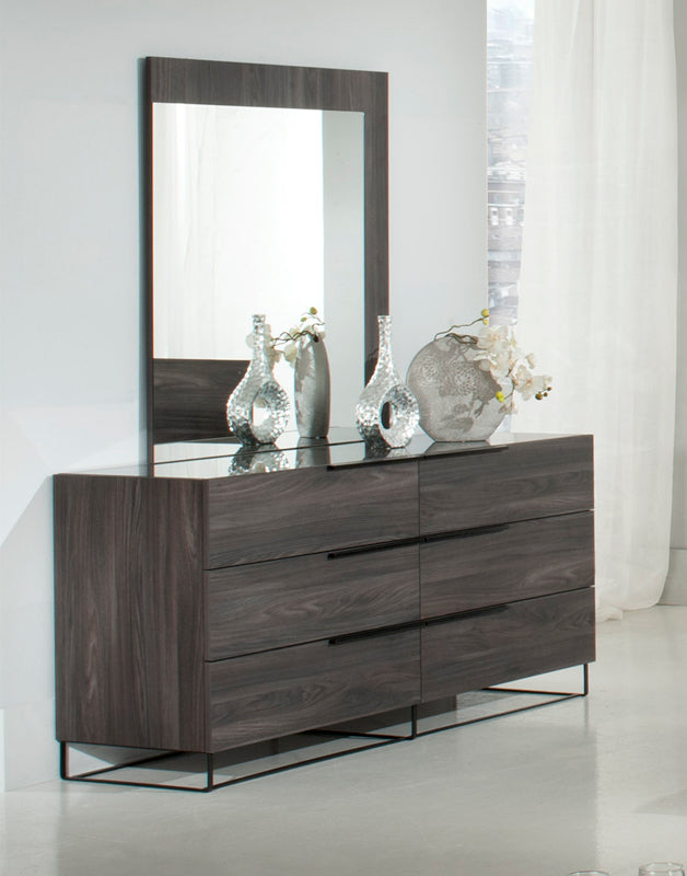 VIG Furniture Nova Domus Enzo Italian Modern Grey Oak Dresser VGACENZO-DRS